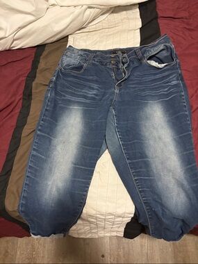 Cato Women's Blue Boyfriend Jeans - Faded Wash